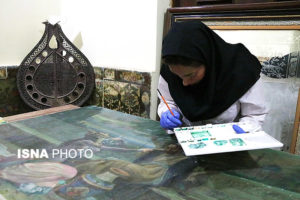 مرمت تابلوهای نقاشی در موزه پارس شیراز